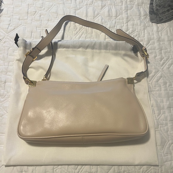 Manu Atelier three zipper shoulder bag in ivory - Picture 3 of 5